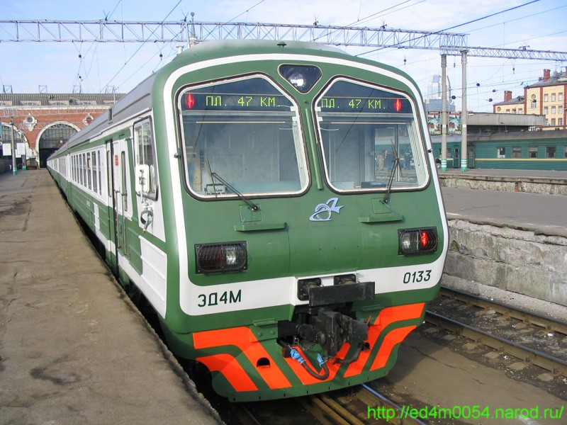 Электричка 88 км москва казанское направление. Эд4м зеленая. Эд4м-0210. Эд4м-55з. Эд4м 1996 года.